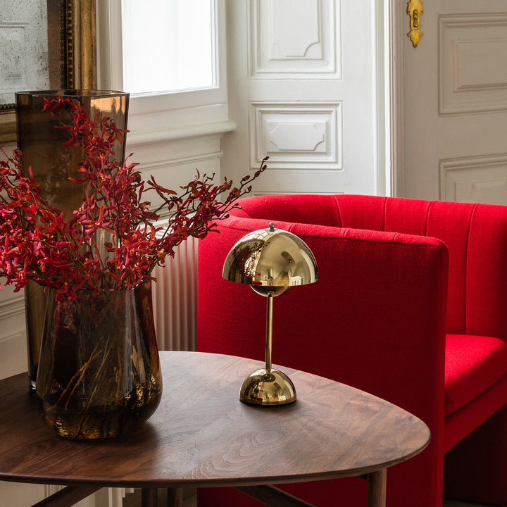 &tradition | flowerpot VP9 portable lamp | brass