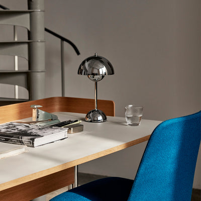 &tradition | flowerpot VP9 portable lamp | chrome