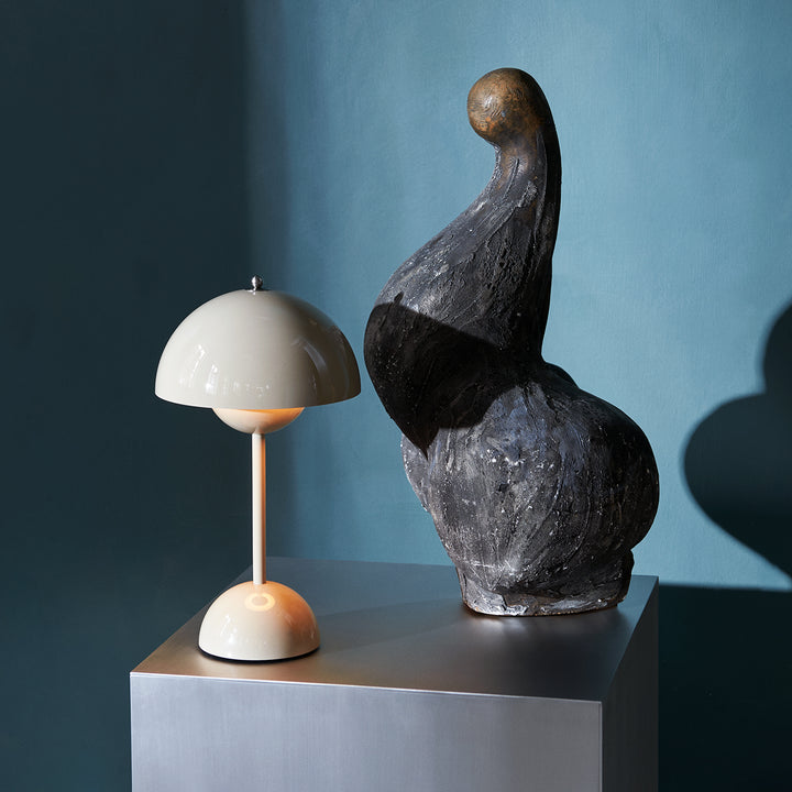 &tradition | flowerpot VP9 portable lamp | grey beige