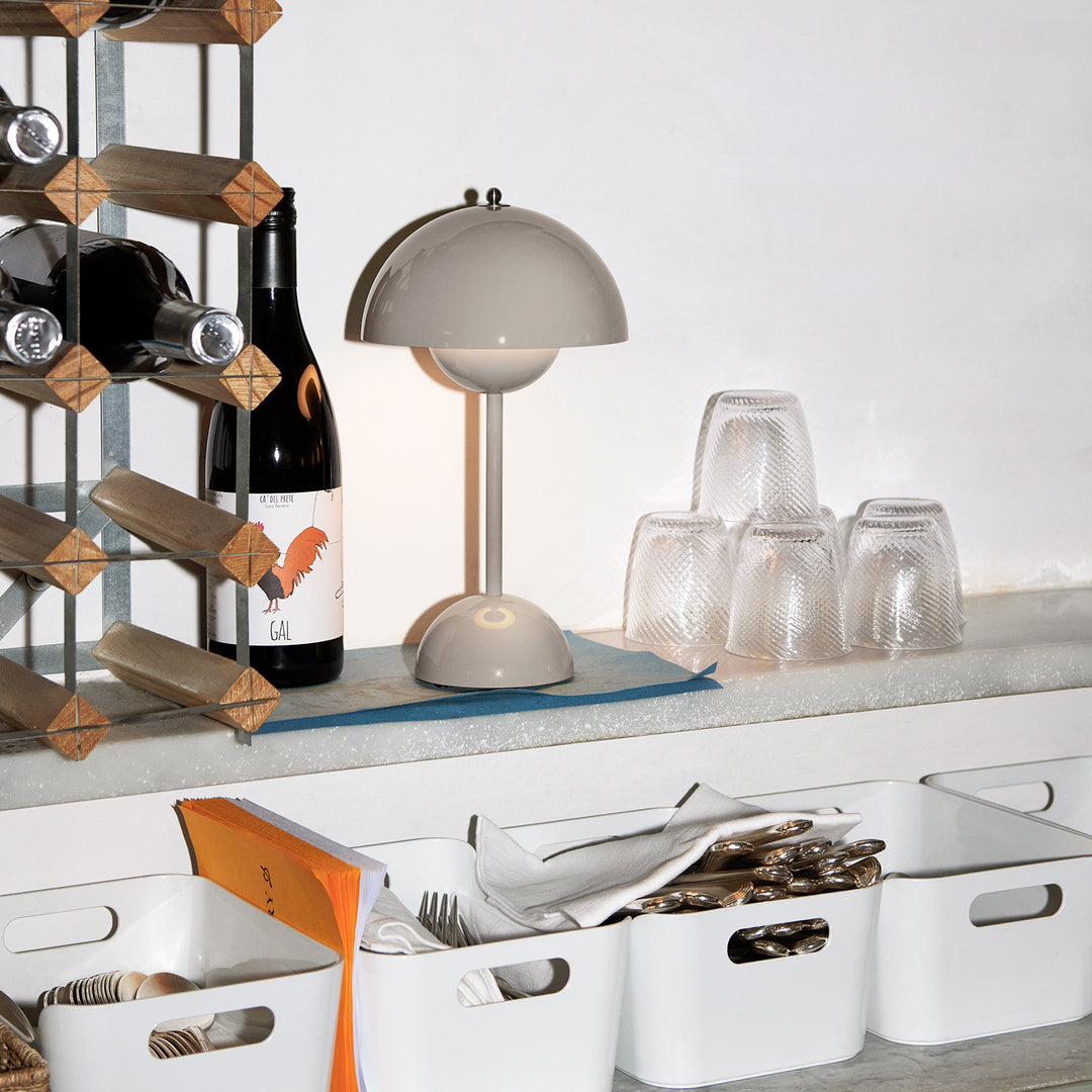 &tradition | flowerpot VP9 portable lamp | grey beige