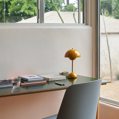 &tradition | flowerpot VP9 portable lamp | mustard