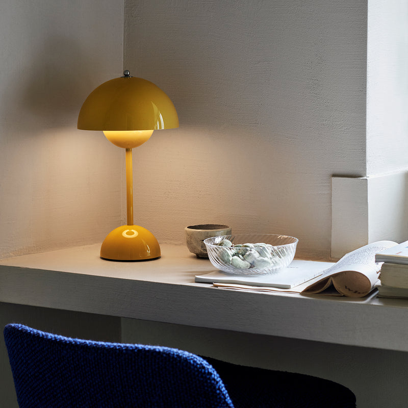 &tradition | flowerpot VP9 portable lamp | mustard