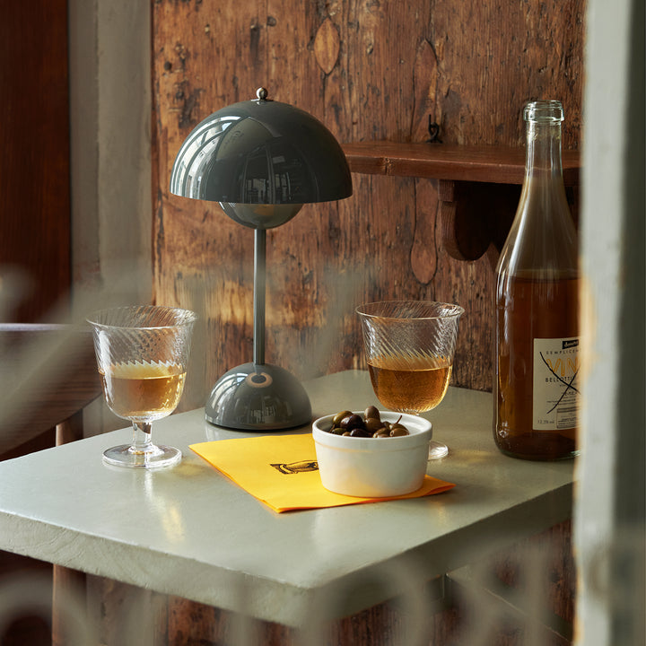 &tradition | flowerpot VP9 portable lamp | stone blue