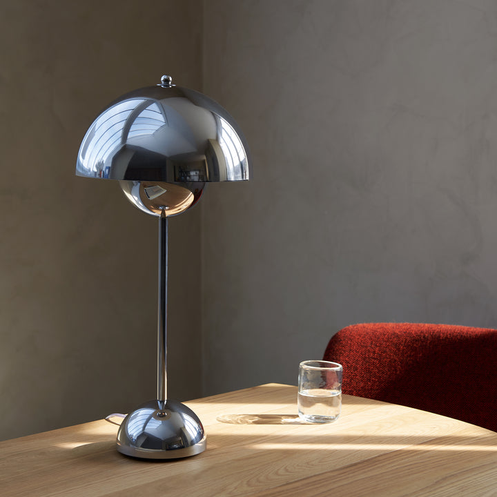 &tradition | flowerpot VP3 table lamp | chrome