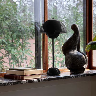 &tradition | flowerpot VP4 table lamp | matte black
