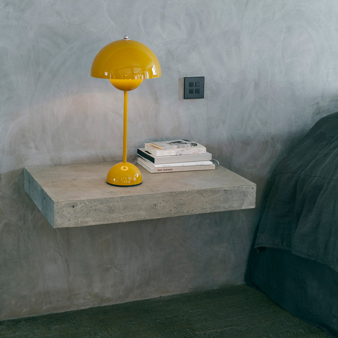 &tradition | flowerpot VP3 table lamp | mustard