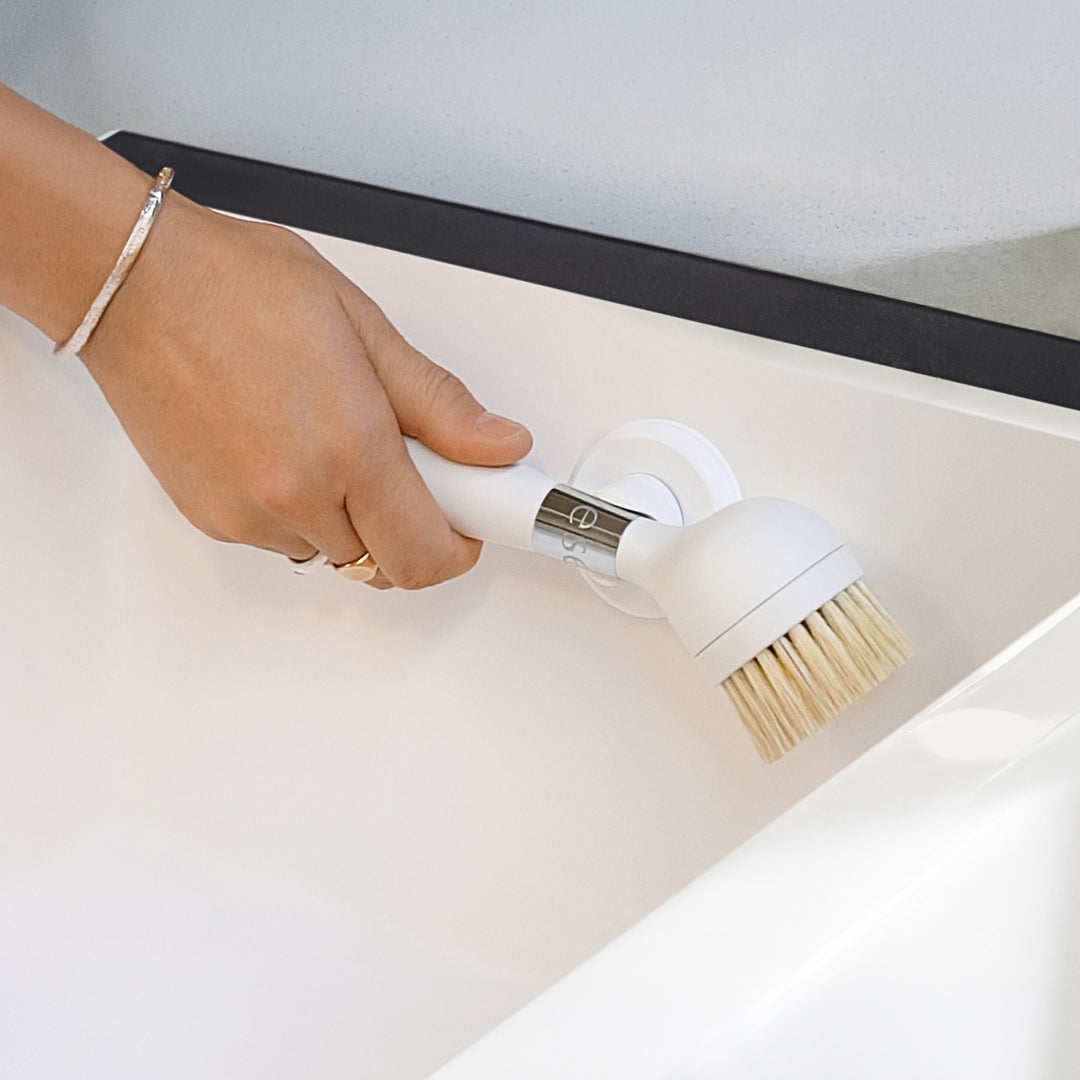 yeseco | one brush V2 | suction stand | white