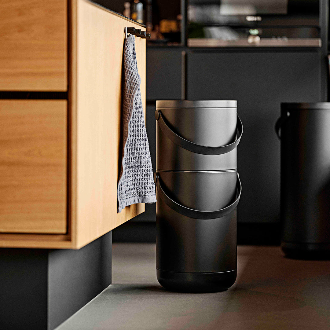 zone denmark | circular waste bin set | black - LC