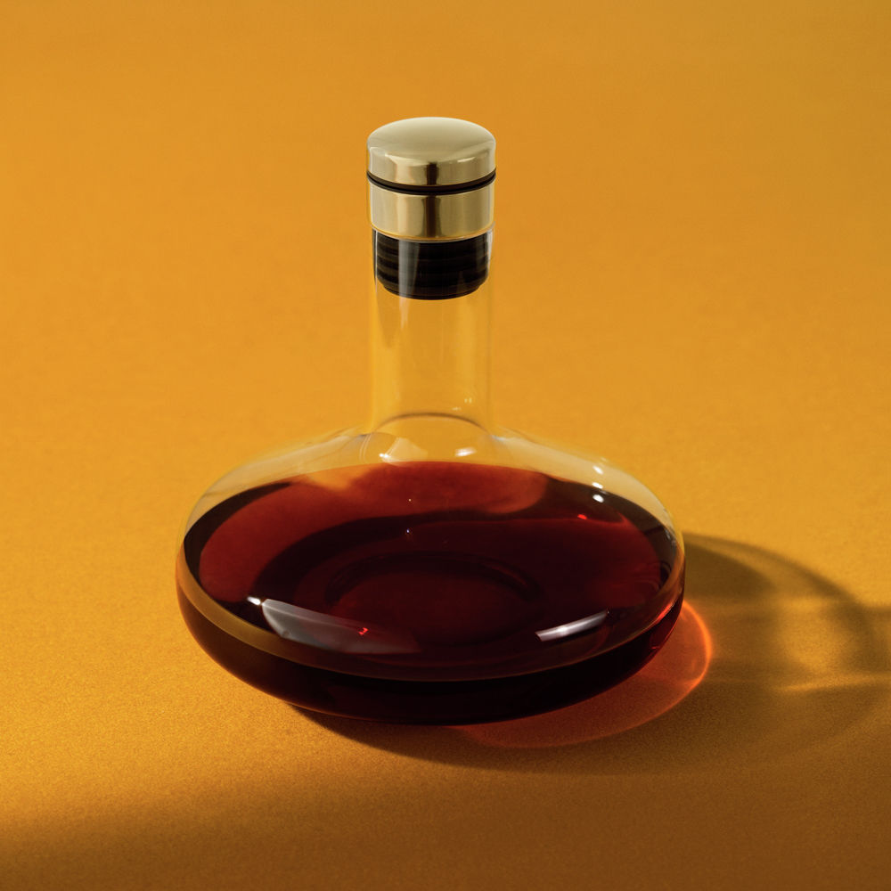 audo copenhagen (menu) | wine breather carafe deluxe | clear + brass
