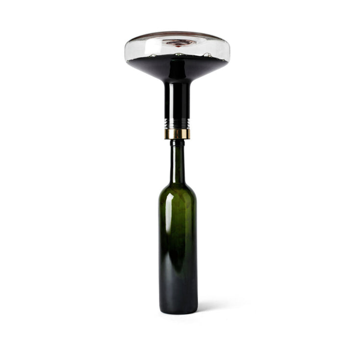audo copenhagen (menu) | wine breather carafe deluxe | clear + brass