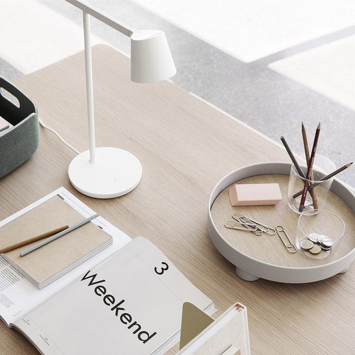 muuto | tip table lamp | white