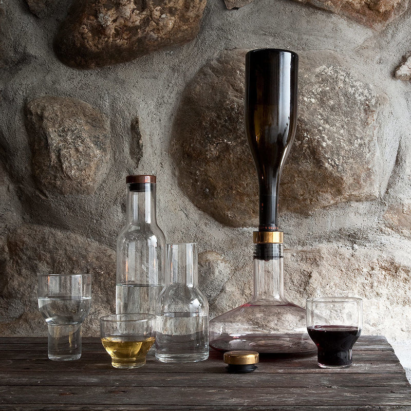 audo copenhagen (menu) | wine breather carafe deluxe | clear + brass