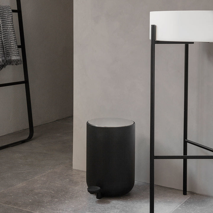 audo copenhagen (menu) | norm pedal bin 7 litre | matte black - DC
