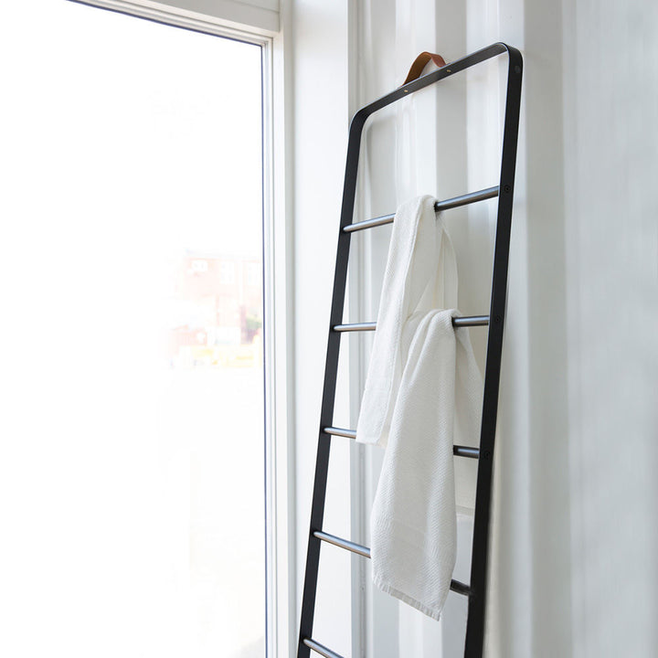 audo copenhagen (menu) | norm towel ladder | black + dark oak