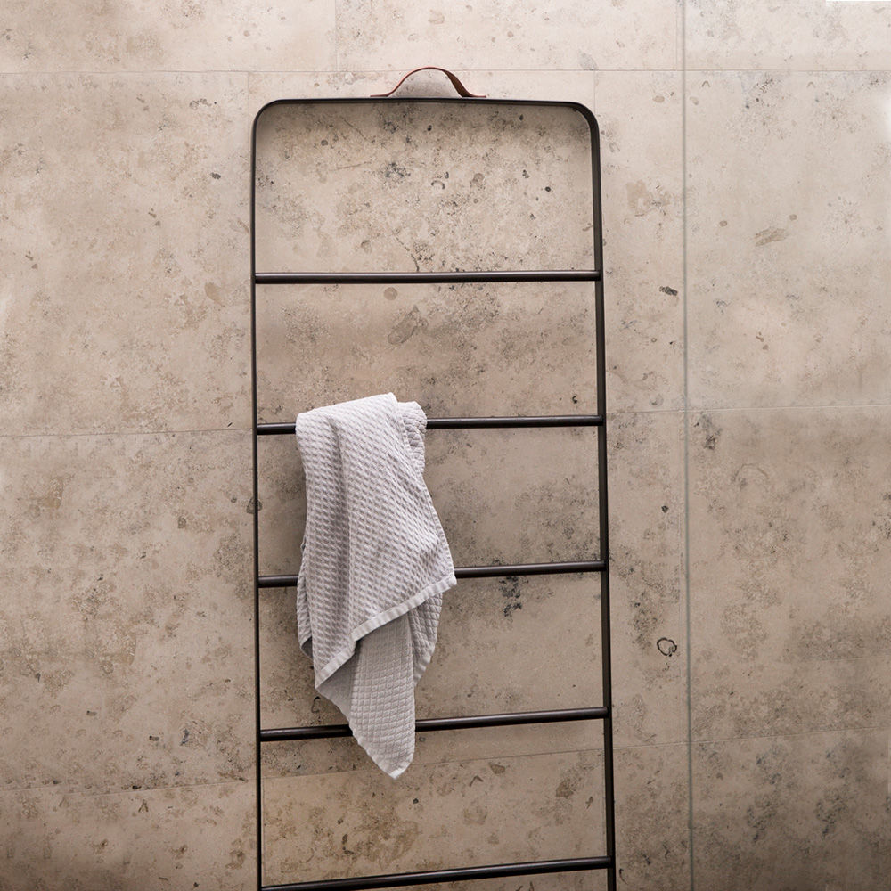 audo copenhagen (menu) | norm towel ladder | black + dark oak