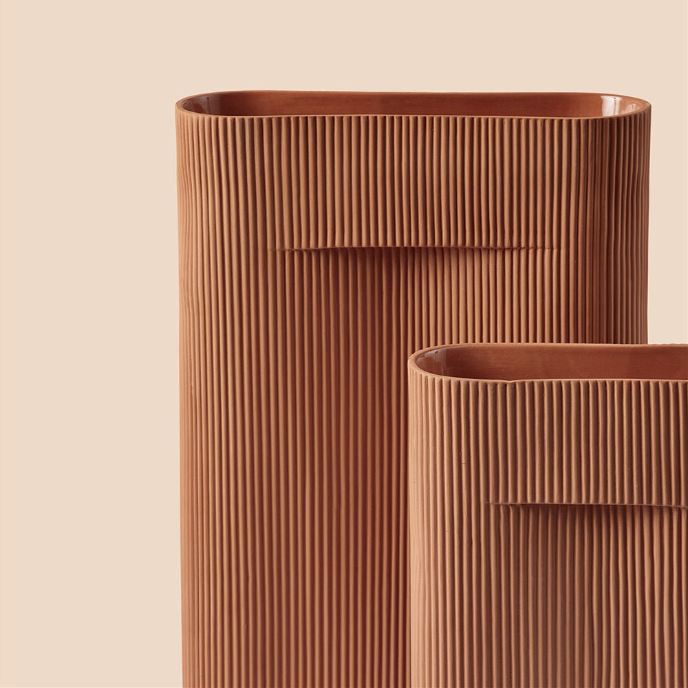 muuto | ridge vase | terracotta 48.5cm ~ DC