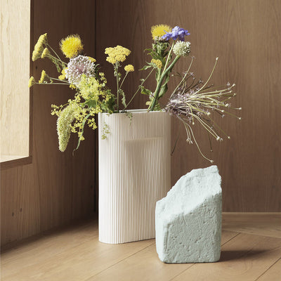 muuto | ridge vase | off white 35cm