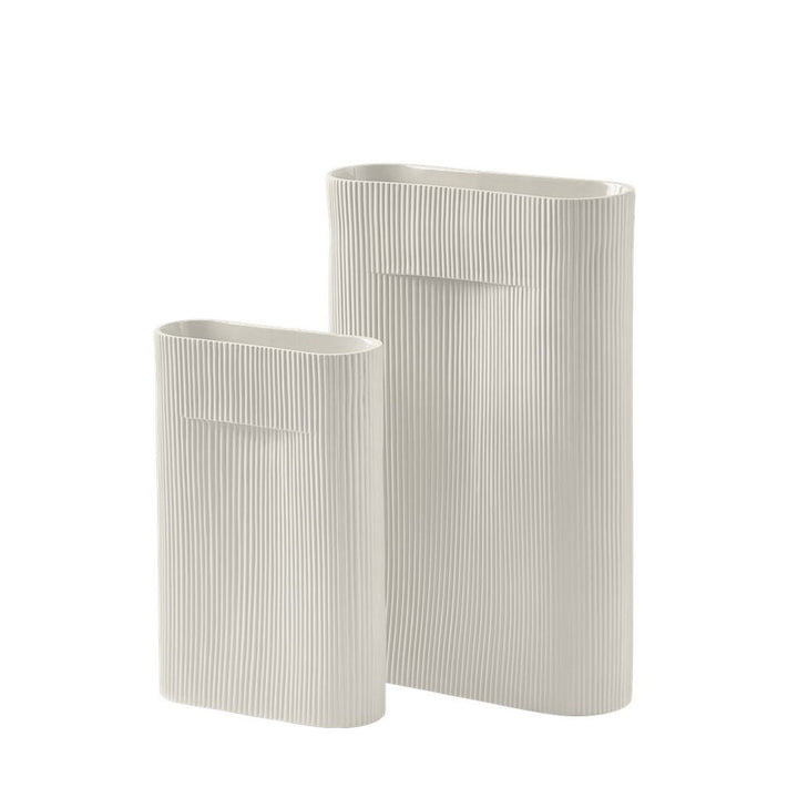 muuto | ridge vase | off white 48.5cm - DC