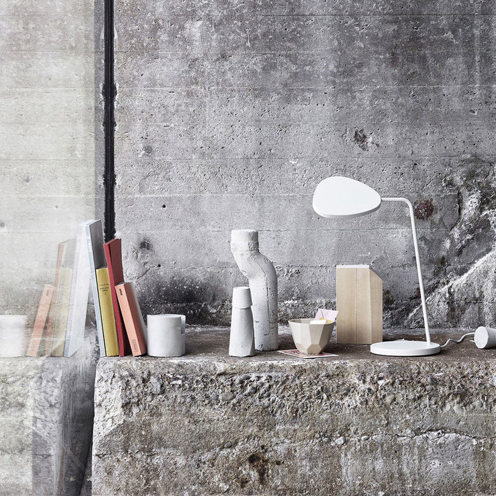 muuto | leaf table lamp | white