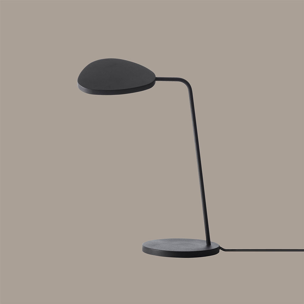 muuto | leaf table lamp | black