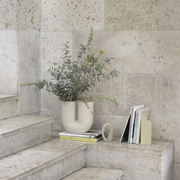 muuto | kink vase | sand 26cm