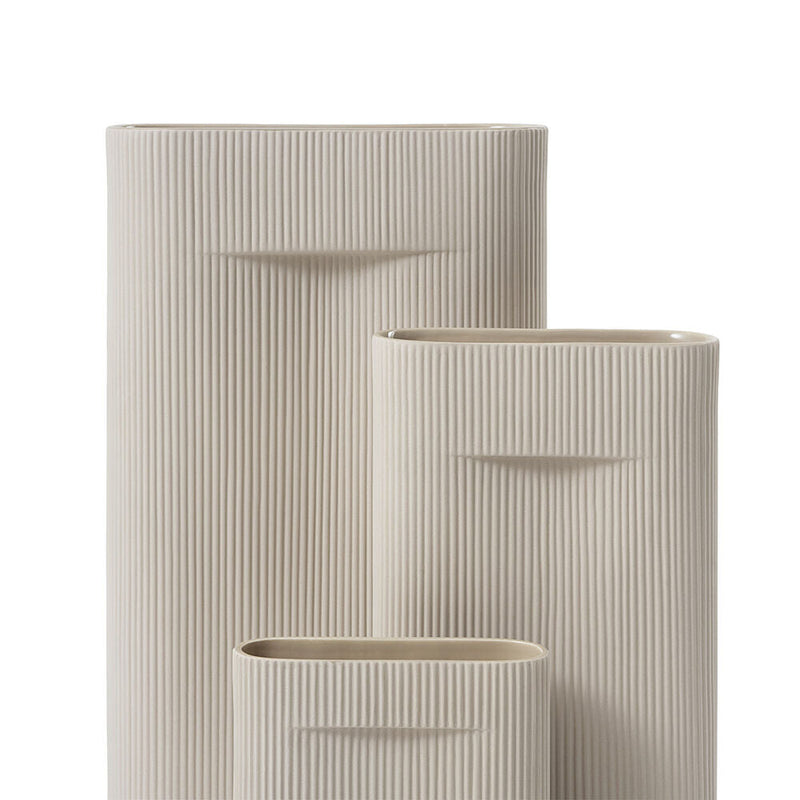 muuto | ridge vase | beige 48.5cm