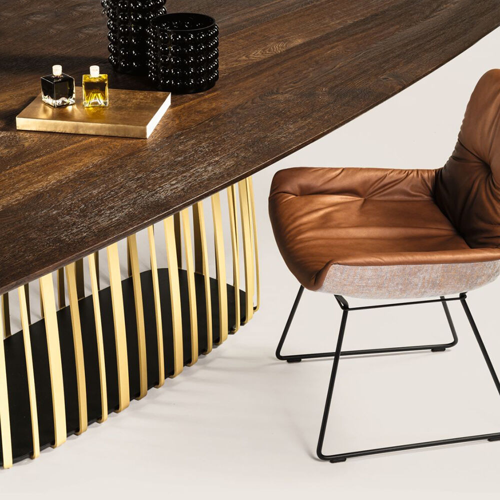 freifrau | leya armchair low | wire frame | cairo cognac leather