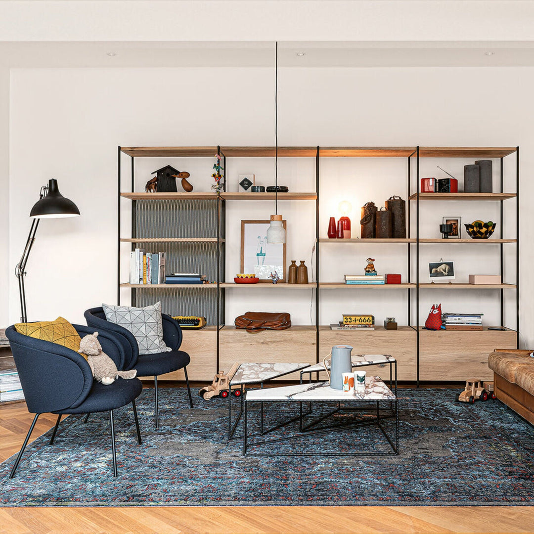 janua | bc 06 room 68 shelving system | 4x5 grid oak + black