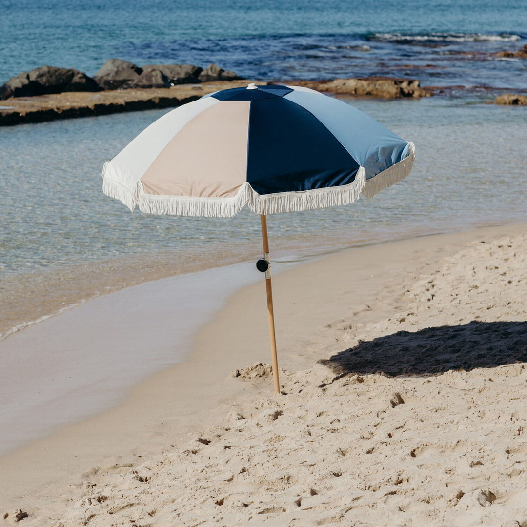 basil bangs | premium beach umbrella | aquatic - LC