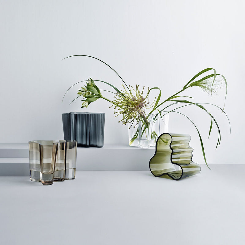 iittala | aalto savoy vase | moss green 16cm
