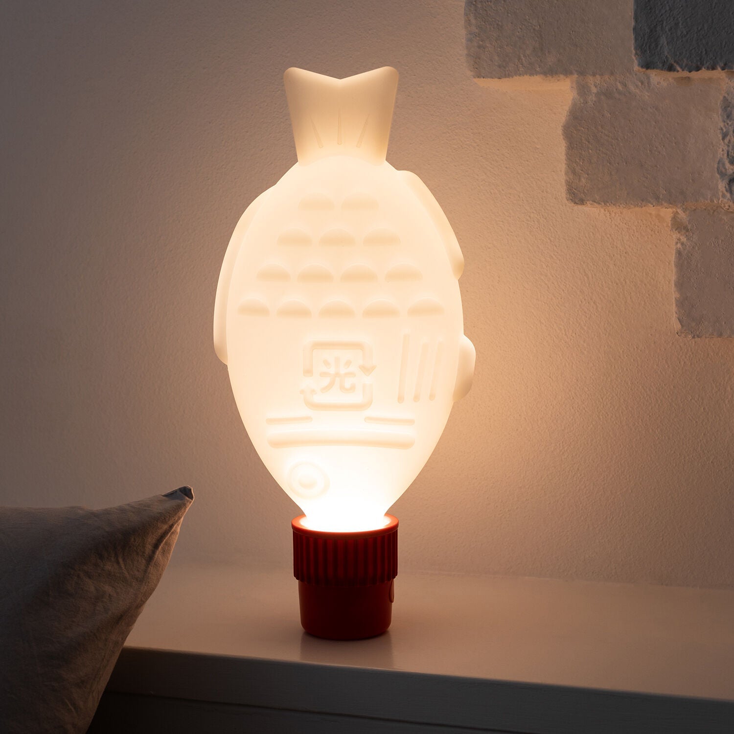 30cm Soy Sauce Fish Lamp – Novelty USB Desk Light, Fun Gift Idea For Sushi Lovers