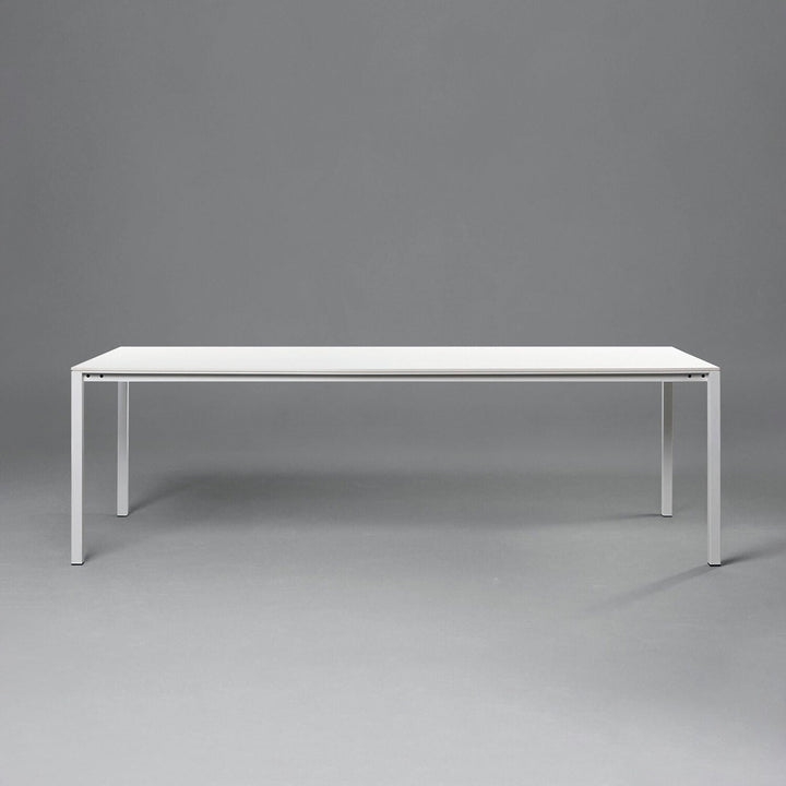 janua | S 600 outdoor table | grey + white base 220x80cm