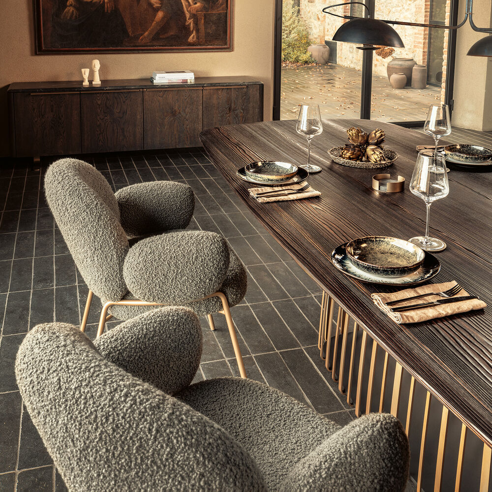 janua | bc 07 basket table boat shape | american walnut + brass base 220x110cm