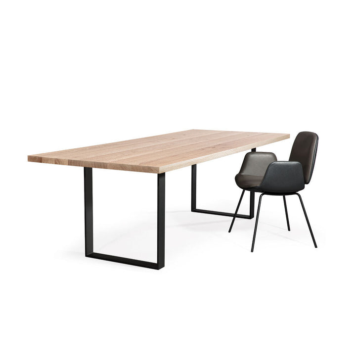 janua | sc 58 table | white pigmented oak + black base 300x110cm