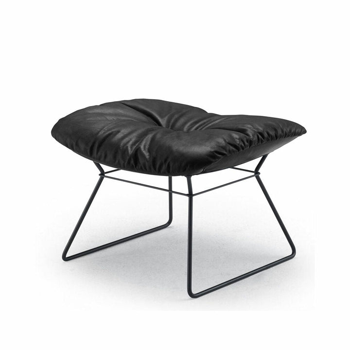 freifrau | leya ottoman | wire frame | orient ebony (black) leather