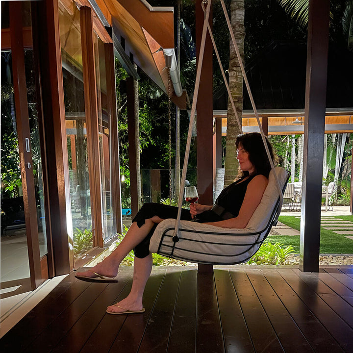 freifrau | leyasol outdoor lounge swing seat | lopi ash + black frame