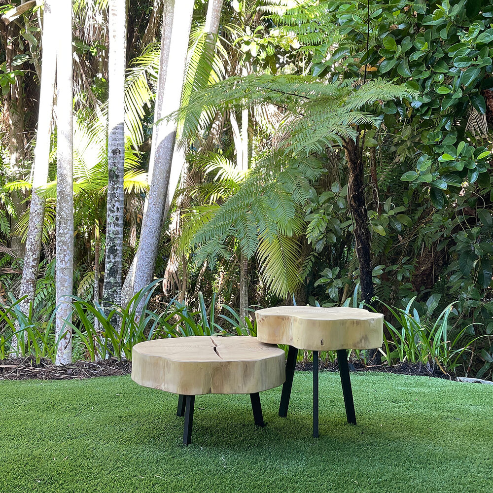 janua | bc 05 stomp outdoor table | 40-50cm | raw acacia