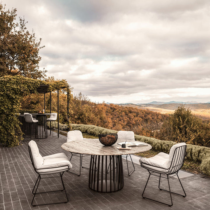 janua | bc 07 basket outdoor table round | alps glitter stone + black base 155cm