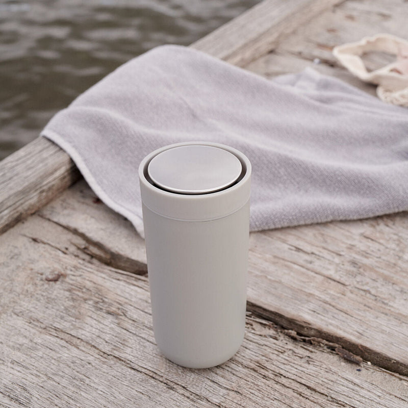 stelton | to go click vacuum insulated cup | soft light grey 400ml