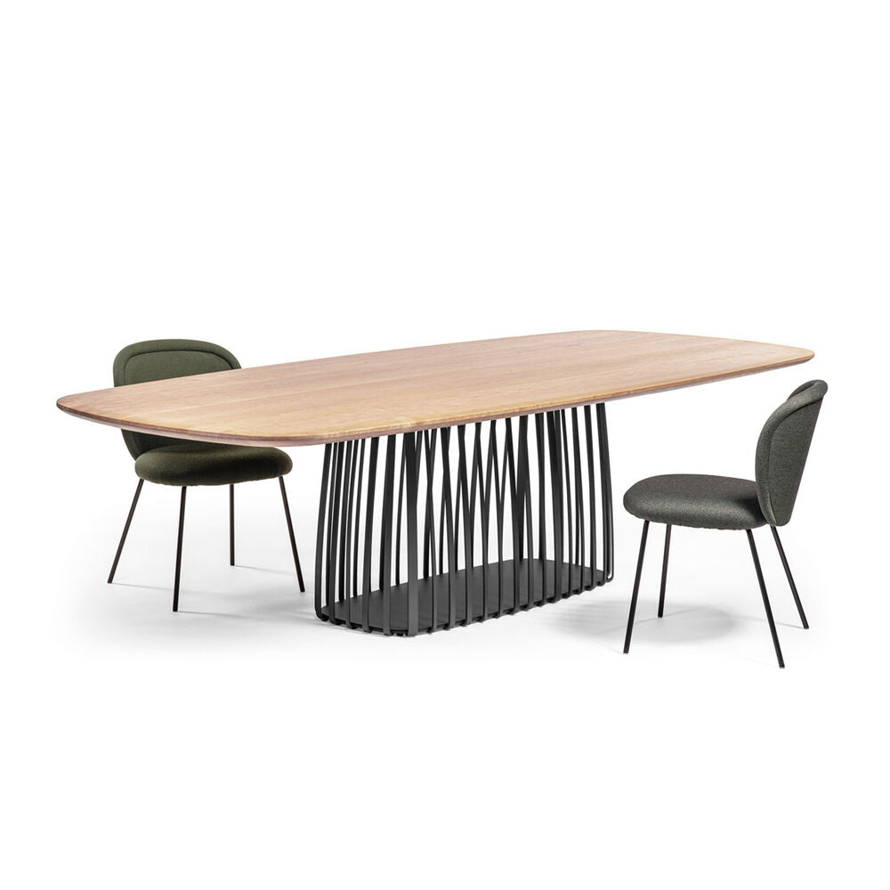 janua | bc 07 basket table boat shape | natural oak + black base 220x110cm