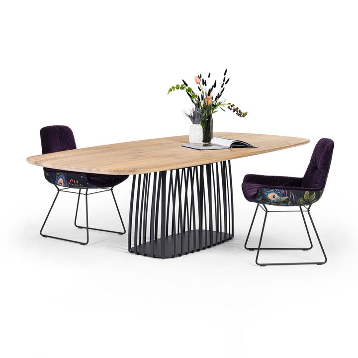 janua | bc 07 basket table boat shape | natural oak + black base 220x110cm