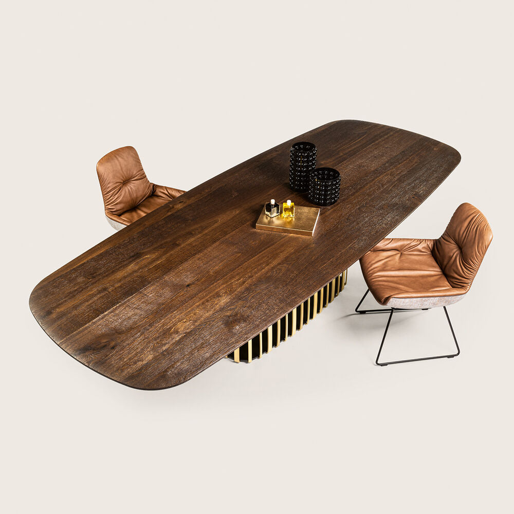 janua | bc 07 basket table boat shape | american walnut + brass base 220x110cm