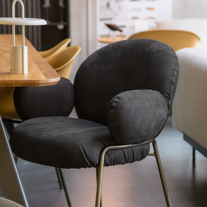 freifrau | nana armchair | cayenne ebony (black) leather + steel bronze glaze frame