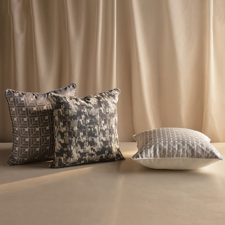 greg natale | ponti cushion | black & white ~ DC