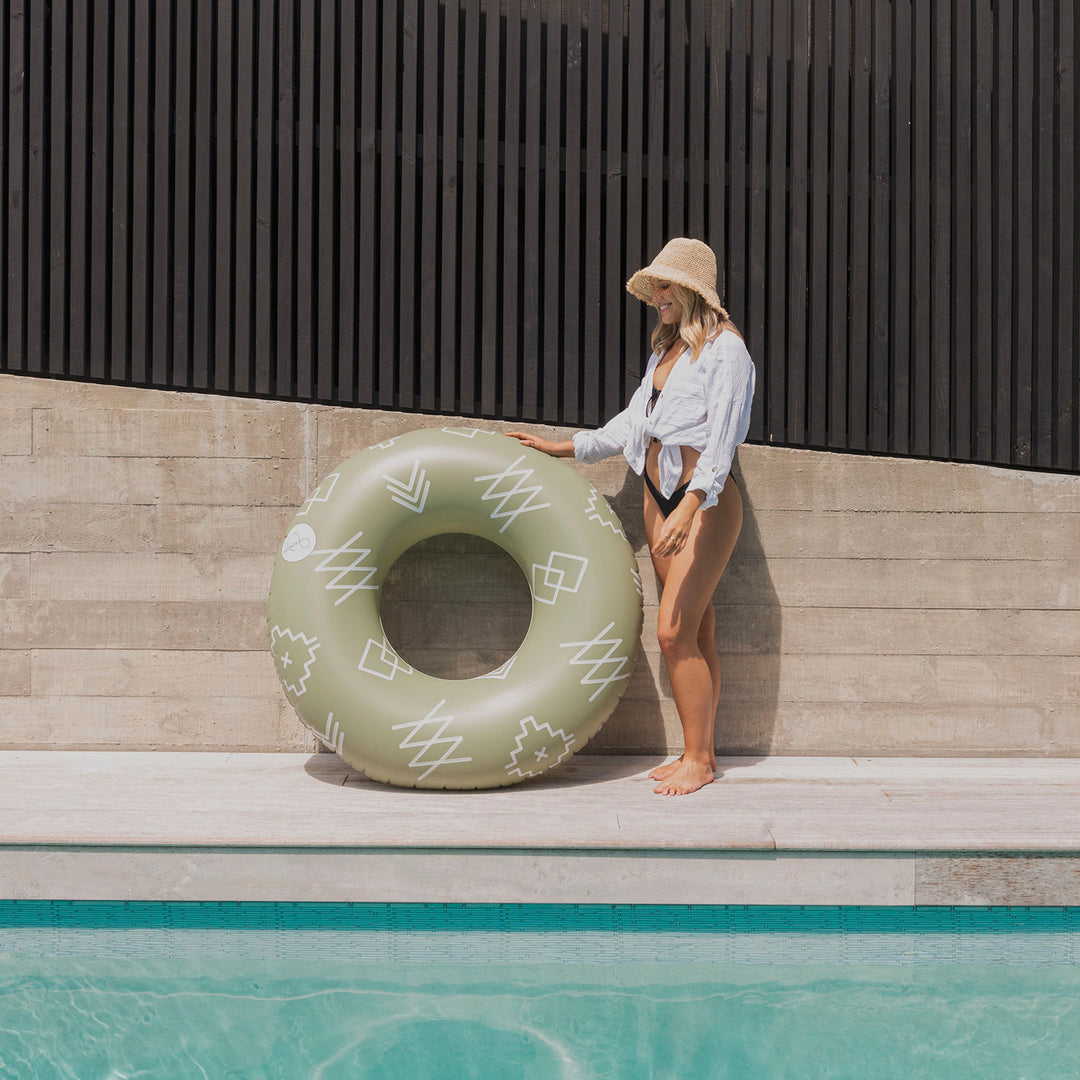 &sunday | oversized pool tube | desert - LC