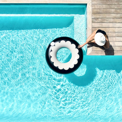 &sunday | oversized pool tube | scallop - seasonal