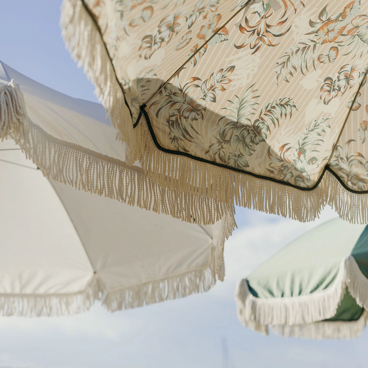 basil bangs | beach umbrella | tiki - LC