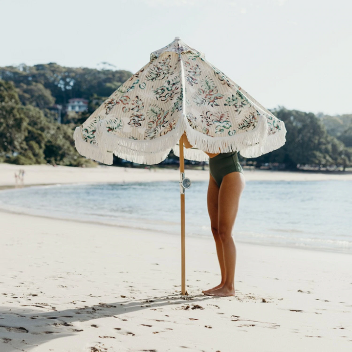 basil bangs | beach umbrella | tiki - LC