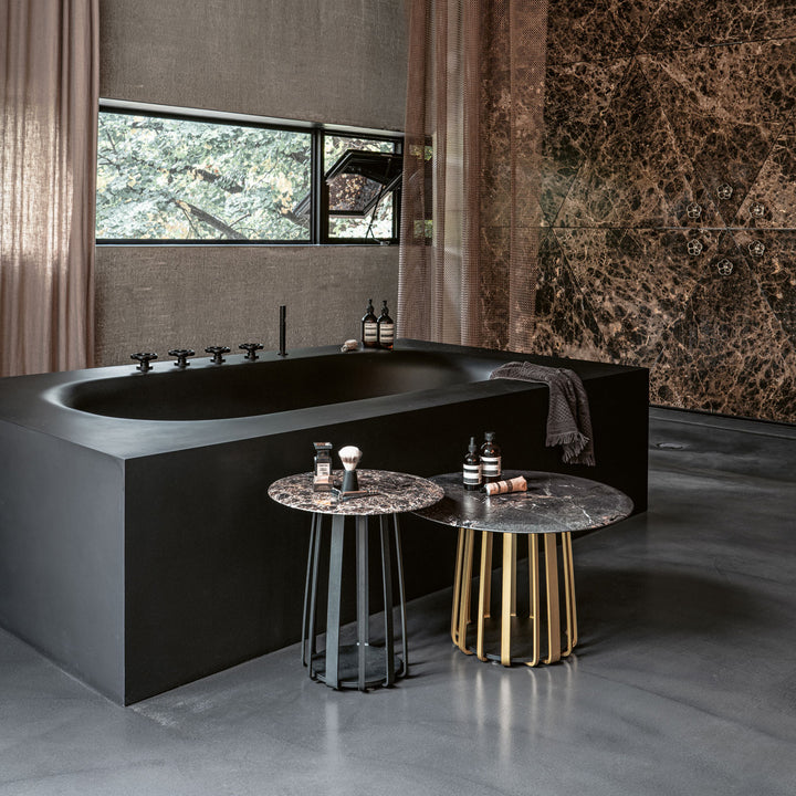 janua | bc 09 basket coffee table round | infinity stone + brass base