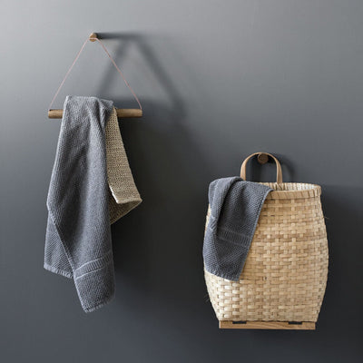 by wirth | towel hanger | natural oak - LC